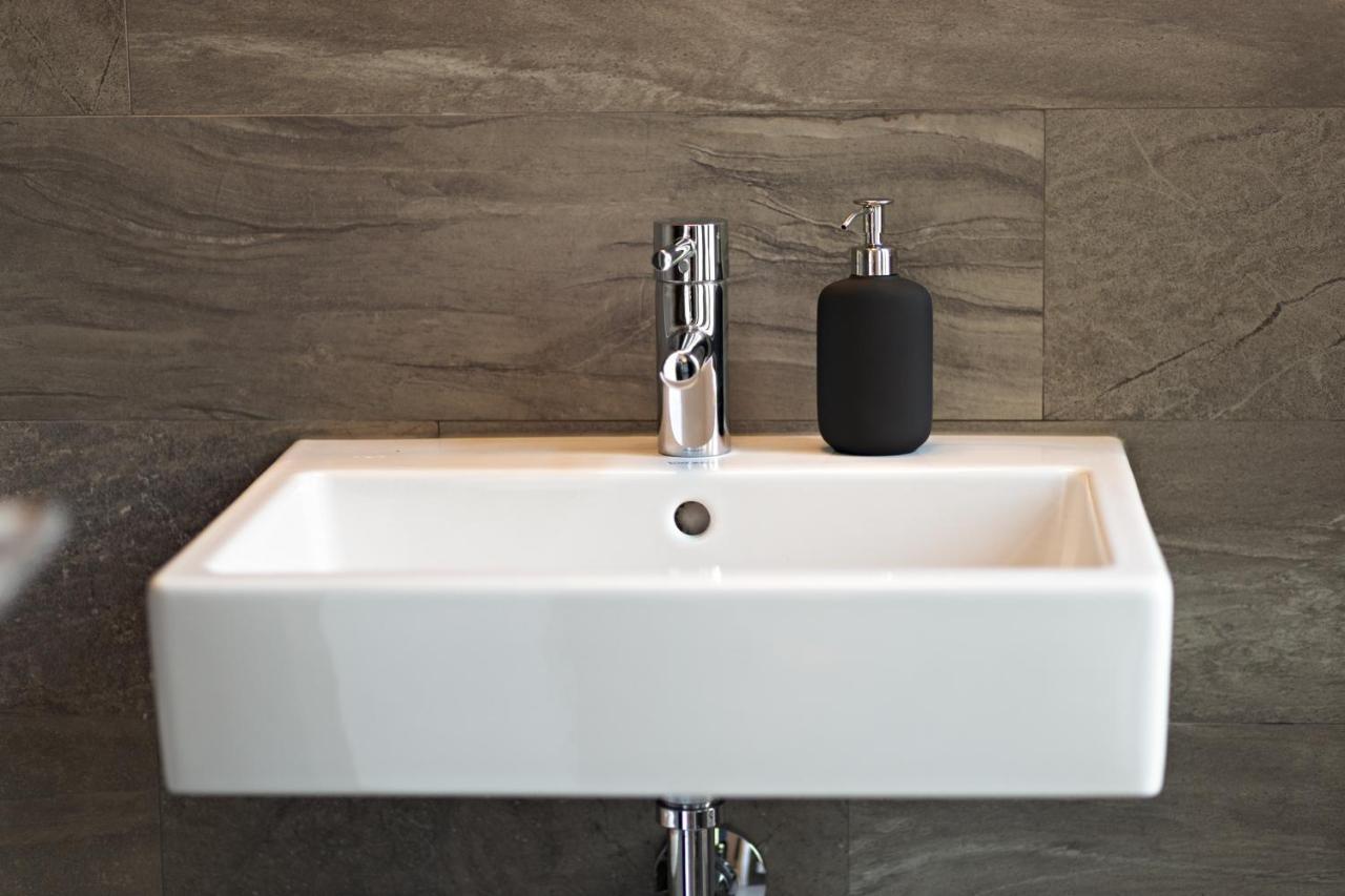 Luxury Suites South By Rikas Hotels Antwerpen Bagian luar foto